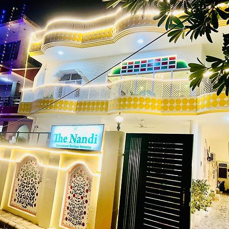 The Nandi International Boutique Homestay 瓦拉纳西 外观 照片