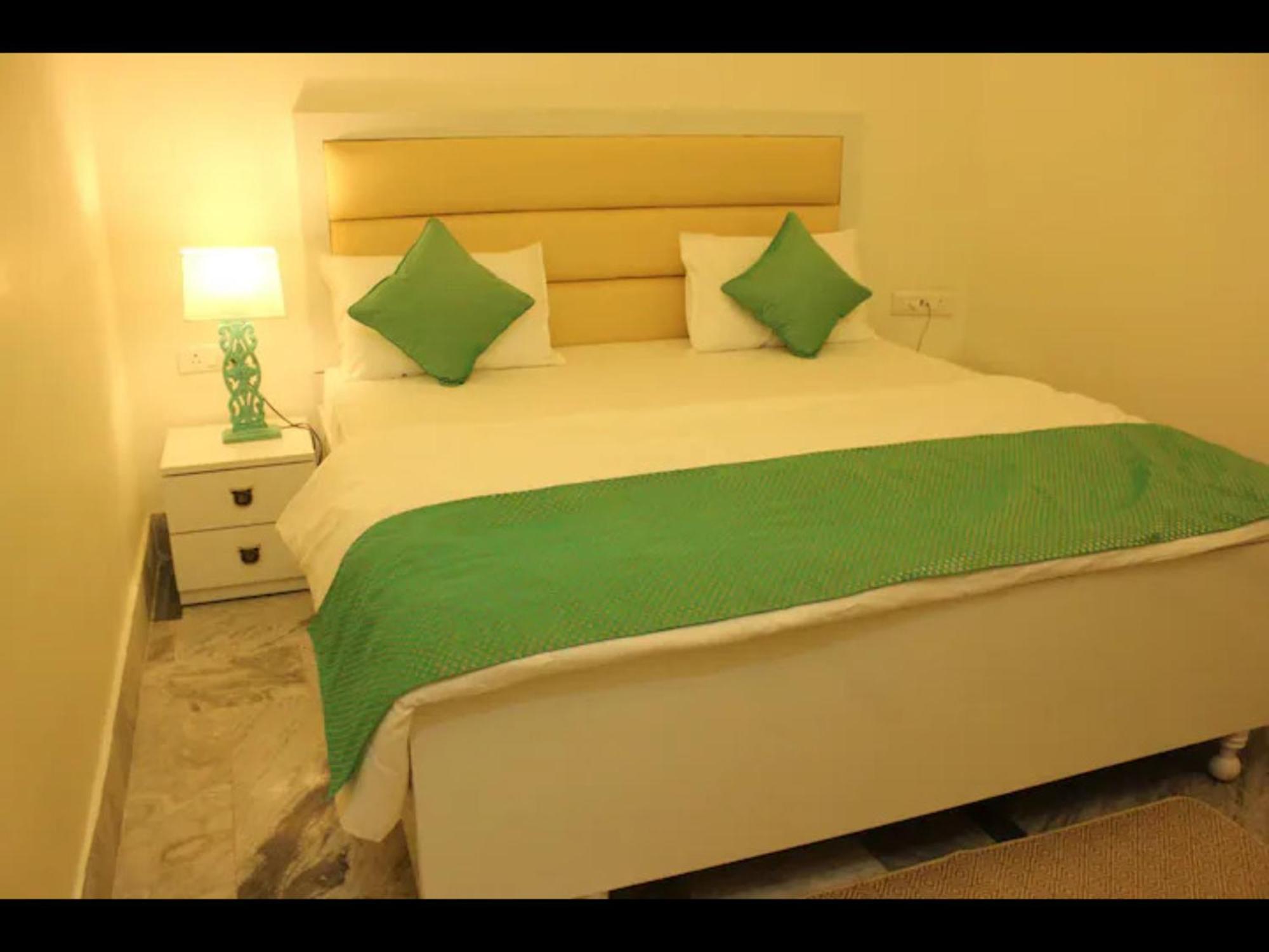 The Nandi International Boutique Homestay 瓦拉纳西 外观 照片